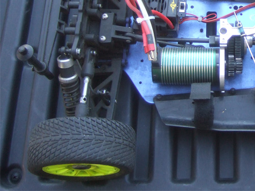 Kyosho Inferno GT - Cen Matrix C-1 Upper Control Arm and Sway Bar