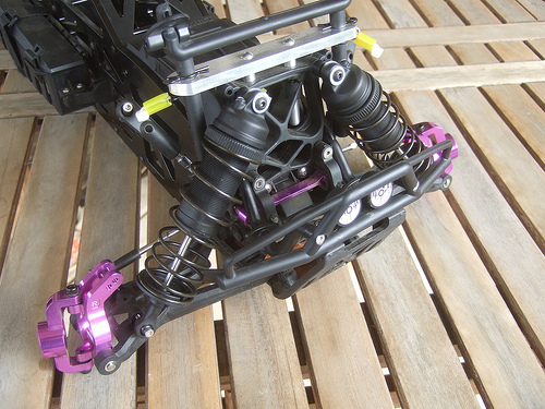 Savage 5T - So far everything seem to fit without any major modifications and the mod I did do it because of my preference.