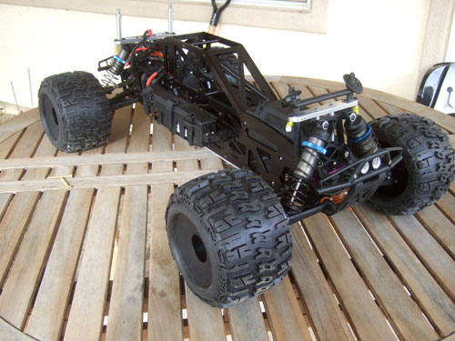 Savage 5T - Here is everything installed, with the LST harded aluminum threaded shock body with R/C Raven dual rate springs (8.9 ppi at the top and 15 ppi at the bottom)