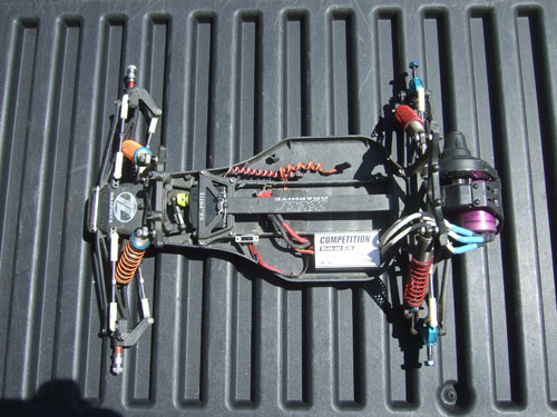 Emaxx tranny to big on Revo chassis